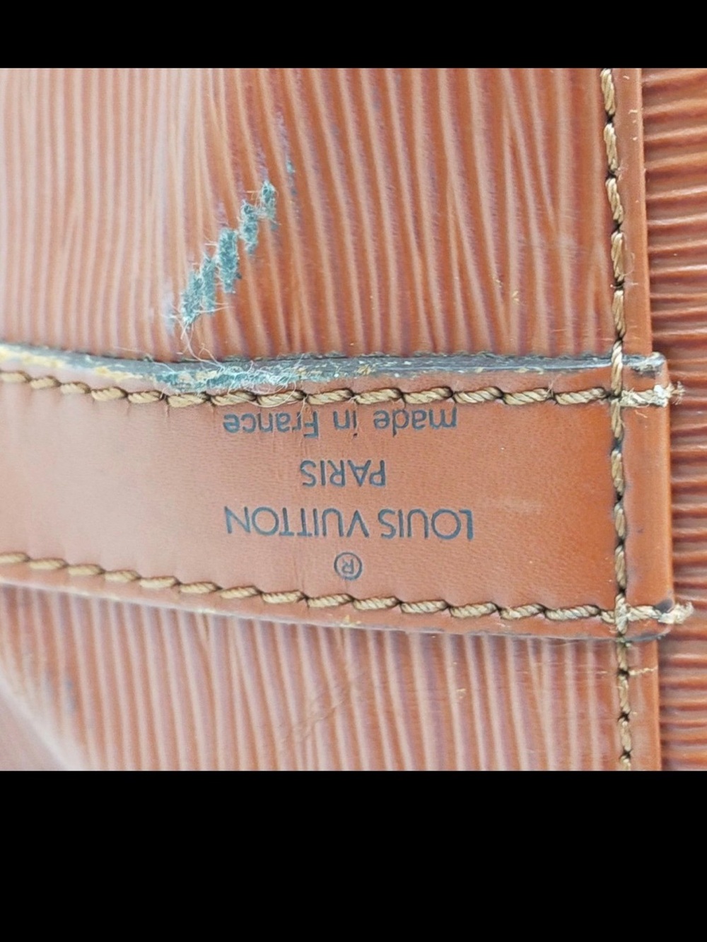 Louis Vuitton Epi Leather Drawstring Shoulder Bag in Rust and Natural - Picture 4 of 6